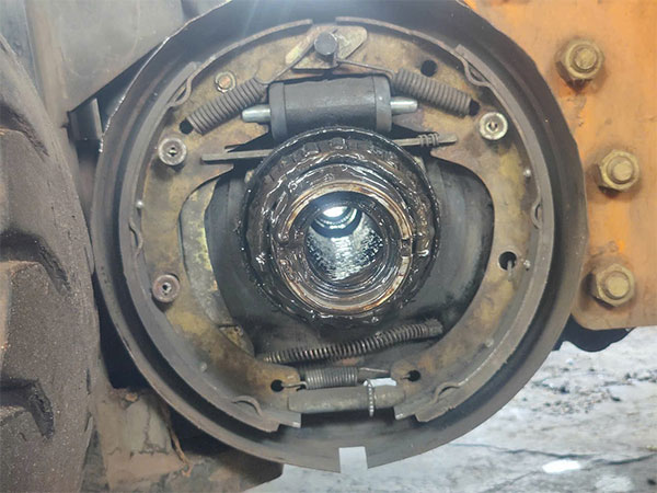 sửa phanh xe nâng