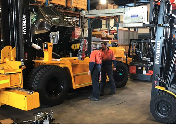 sửa xe nâng Hyundai tận nơi