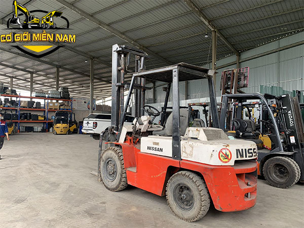 sửa xe nâng đầu Nissan