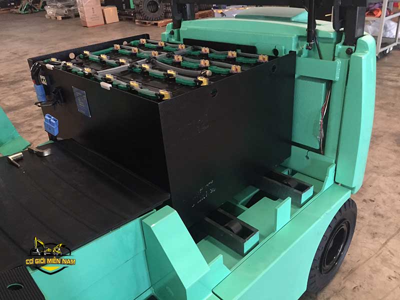 bao-duong-xe-nang-dien-ac-quy