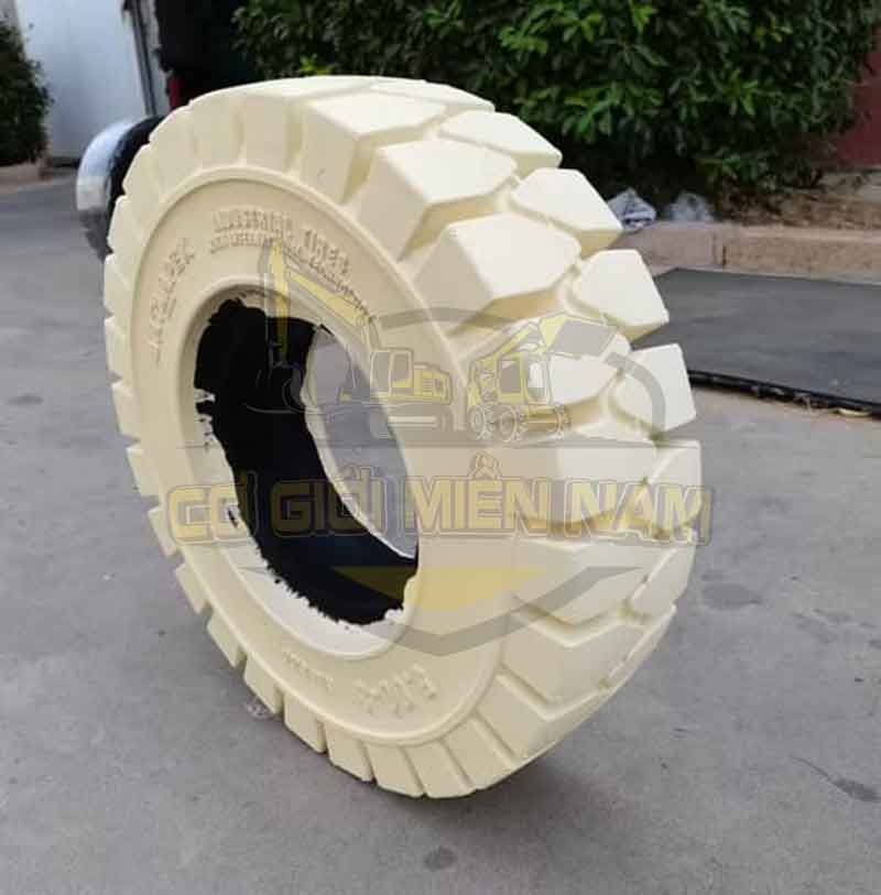 lop-xe-nang-khong-vet