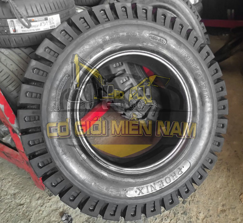 lop-xe-nang-phoenix-1