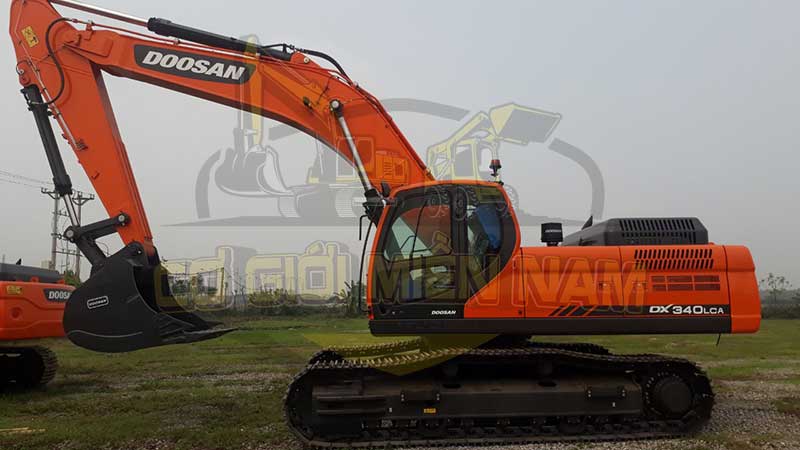 sua-chua-xe-cau-doosan-2