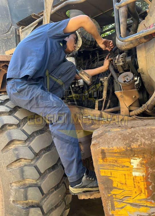 sua-xe-cau-hyundai-4