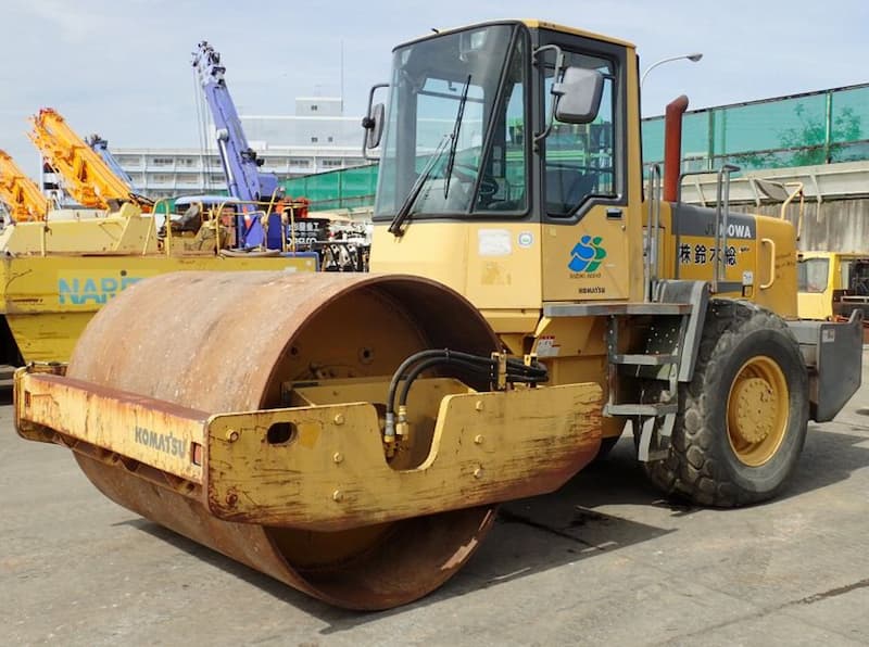sua-xe-lu-komatsu-1